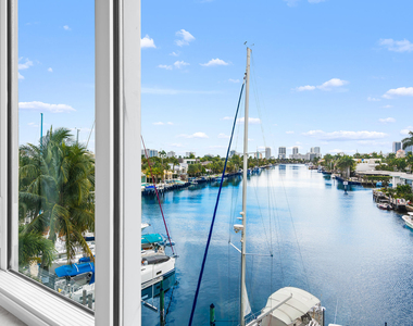 516 Hendricks Isle - Photo Thumbnail 29
