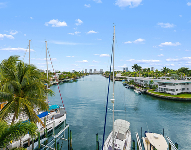 516 Hendricks Isle - Photo Thumbnail 27