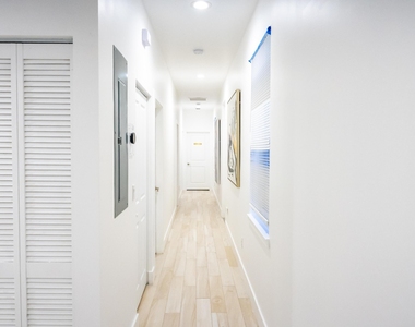 214 N C Street - Photo Thumbnail 6