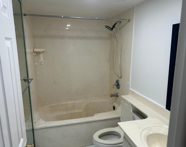 3900 Nw 76th Avenue - Photo Thumbnail 9