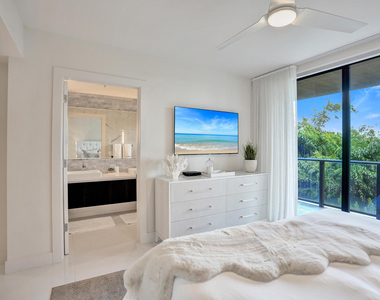 3030 N Ocean Boulevard - Photo Thumbnail 25