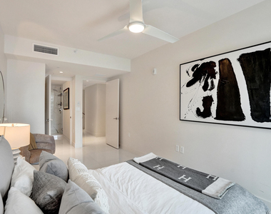 3030 N Ocean Boulevard - Photo Thumbnail 37