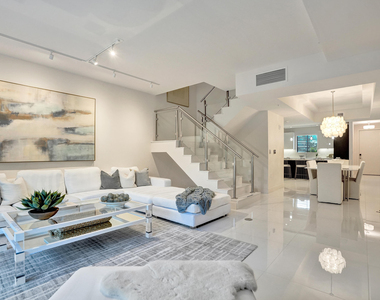 3030 N Ocean Boulevard - Photo Thumbnail 4
