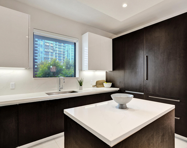 3030 N Ocean Boulevard - Photo Thumbnail 16
