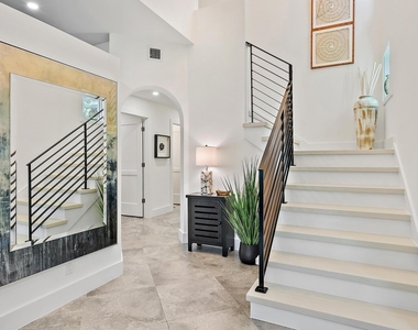 503 Resort Lane - Photo Thumbnail 13