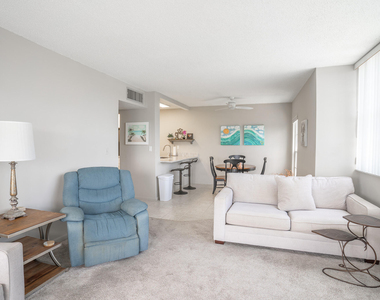 250 Ne 20th Street - Photo Thumbnail 10
