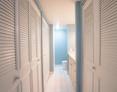 250 Ne 20th Street - Photo Thumbnail 9