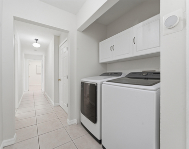1641 Ne 56th Court - Photo Thumbnail 14