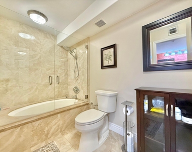 176 Helios Drive - Photo Thumbnail 12
