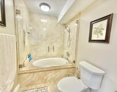 176 Helios Drive - Photo Thumbnail 16