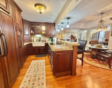 176 Helios Drive - Photo Thumbnail 8