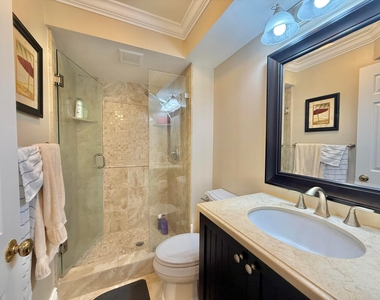 176 Helios Drive - Photo Thumbnail 20