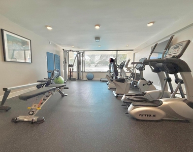 176 Helios Drive - Photo Thumbnail 33