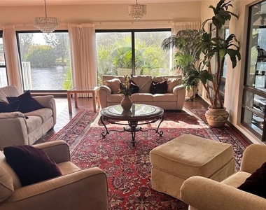 1401 N Riverside Drive - Photo Thumbnail 19