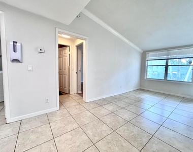 7168 Southgate Boulevard - Photo Thumbnail 4
