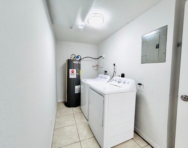 7168 Southgate Boulevard - Photo Thumbnail 10