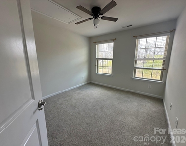 3612 Speer Boulevard - Photo Thumbnail 7