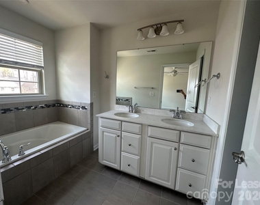 3612 Speer Boulevard - Photo Thumbnail 8
