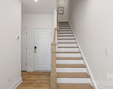2635 W Trade Street - Photo Thumbnail 11