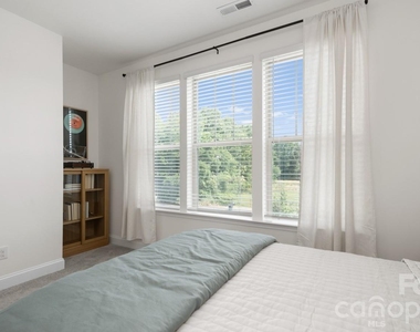 2635 W Trade Street - Photo Thumbnail 16