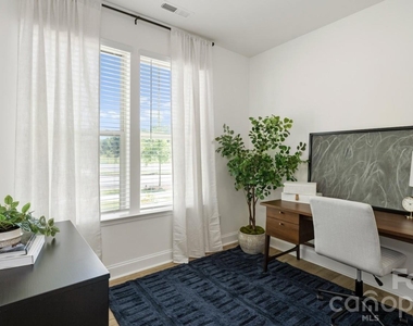 2635 W Trade Street - Photo Thumbnail 7