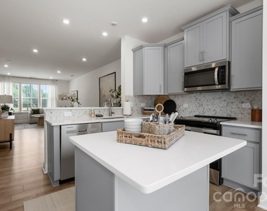 2635 W Trade Street - Photo Thumbnail 1