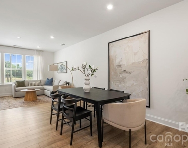 2635 W Trade Street - Photo Thumbnail 5