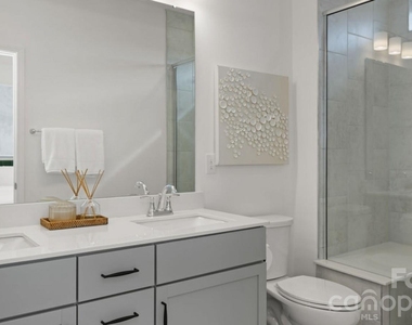 2635 W Trade Street - Photo Thumbnail 15