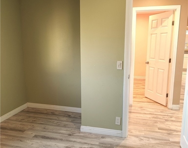 6953 Saddleback Place - Photo Thumbnail 27