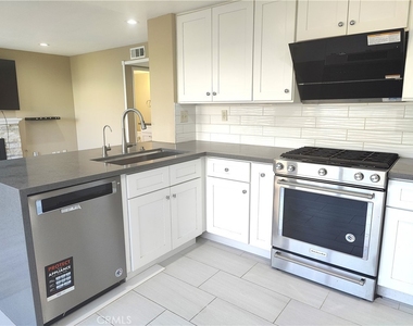 6953 Saddleback Place - Photo Thumbnail 9