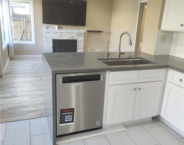6953 Saddleback Place - Photo Thumbnail 10
