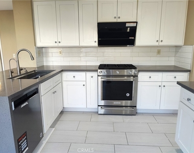 6953 Saddleback Place - Photo Thumbnail 11