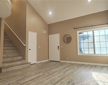 6953 Saddleback Place - Photo Thumbnail 3