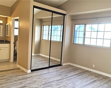 6953 Saddleback Place - Photo Thumbnail 39