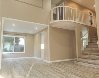 6953 Saddleback Place - Photo Thumbnail 5