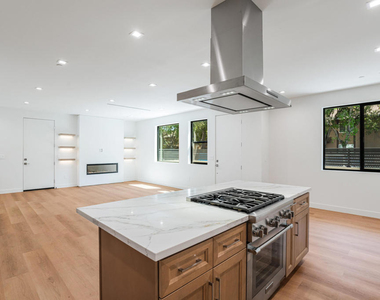 2821 Los Robles Road - Photo Thumbnail 17