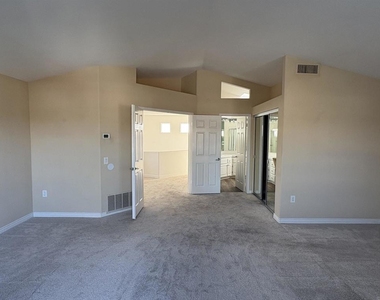 4143 Andros Way - Photo Thumbnail 18