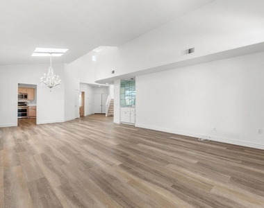 4143 Andros Way - Photo Thumbnail 12