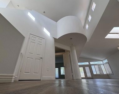 4143 Andros Way - Photo Thumbnail 8