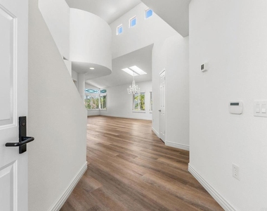 4143 Andros Way - Photo Thumbnail 10