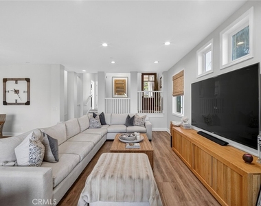214 Avenida Montalvo - Photo Thumbnail 3