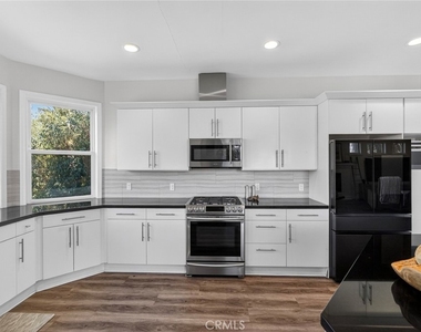 214 Avenida Montalvo - Photo Thumbnail 14