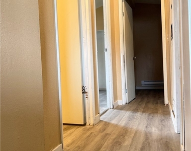 2040 Parkridge - Photo Thumbnail 4