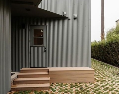 340 Indiana Ave - Photo Thumbnail 3