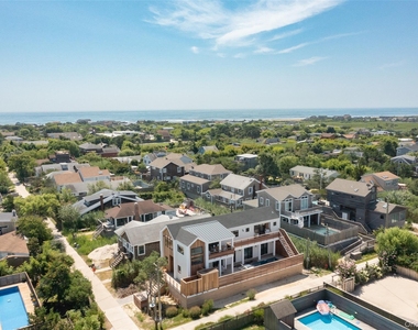 319 Wilmot Road - Photo Thumbnail 1