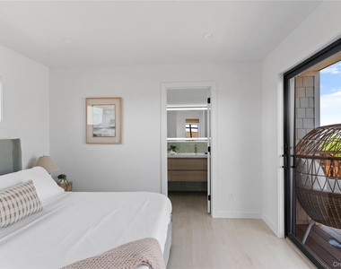 319 Wilmot Road - Photo Thumbnail 14