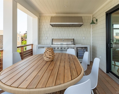319 Wilmot Road - Photo Thumbnail 33