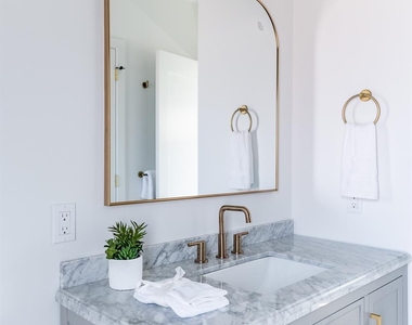 319 Wilmot Road - Photo Thumbnail 20
