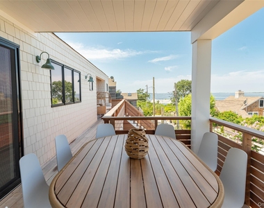 319 Wilmot Road - Photo Thumbnail 34