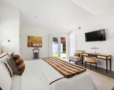 89 South Road - Photo Thumbnail 13